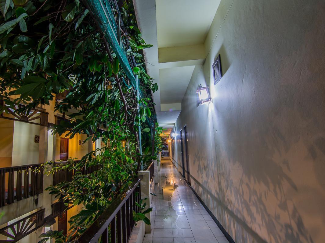 Hotel Sutus Court 3 Pattaya Exterior foto